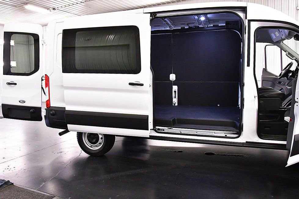New 2026 Ford Transit 250 148 Medium Roof w/ Load Area Protection Package image 31