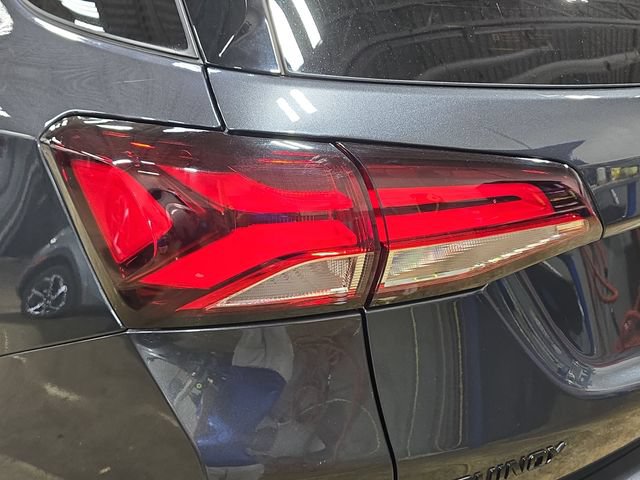 Used 2023 Chevrolet Equinox RS w/ RS Leather Package AWD/4WD image 35