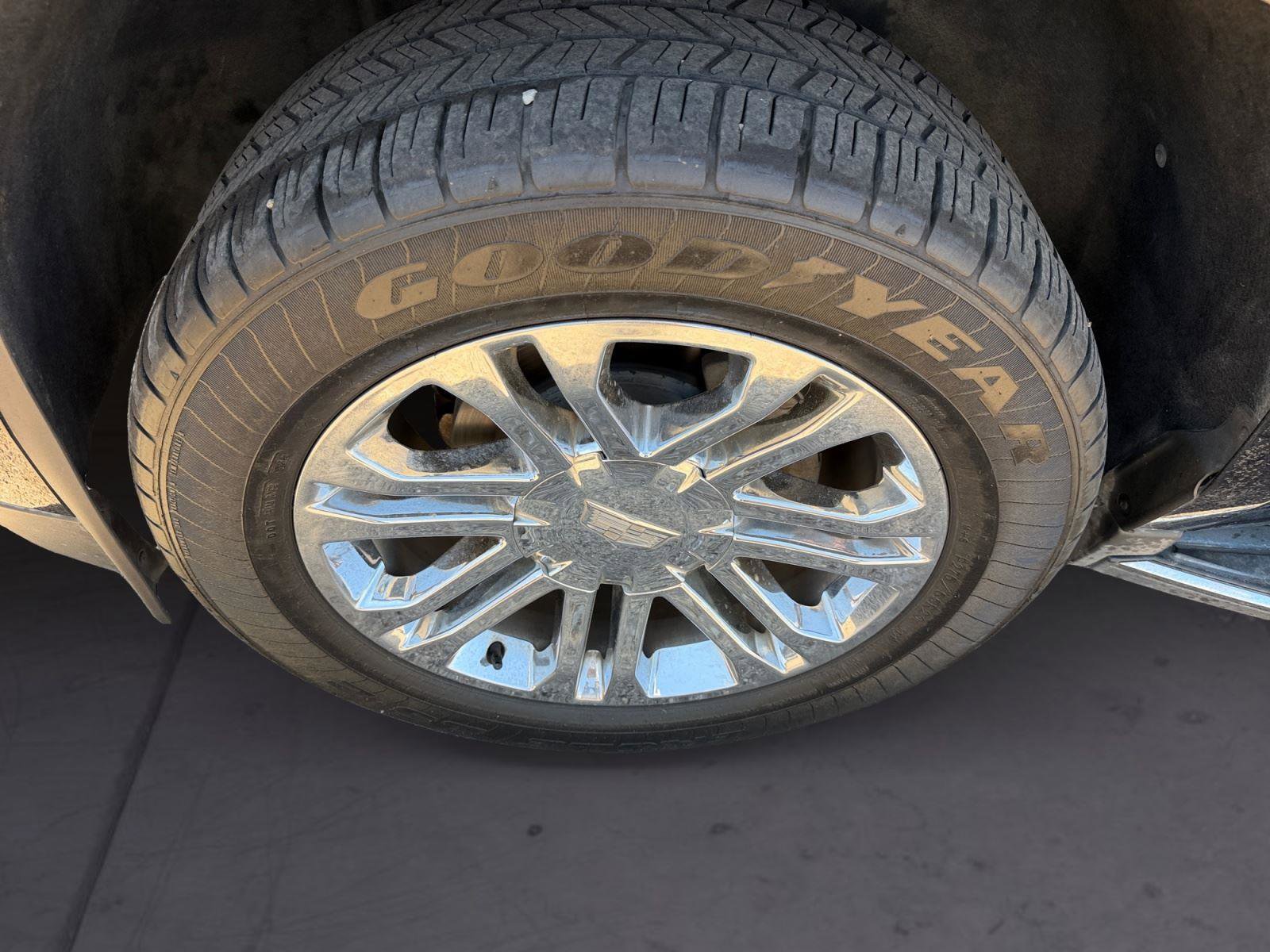 Used 2017 Cadillac Escalade 2WD image 14