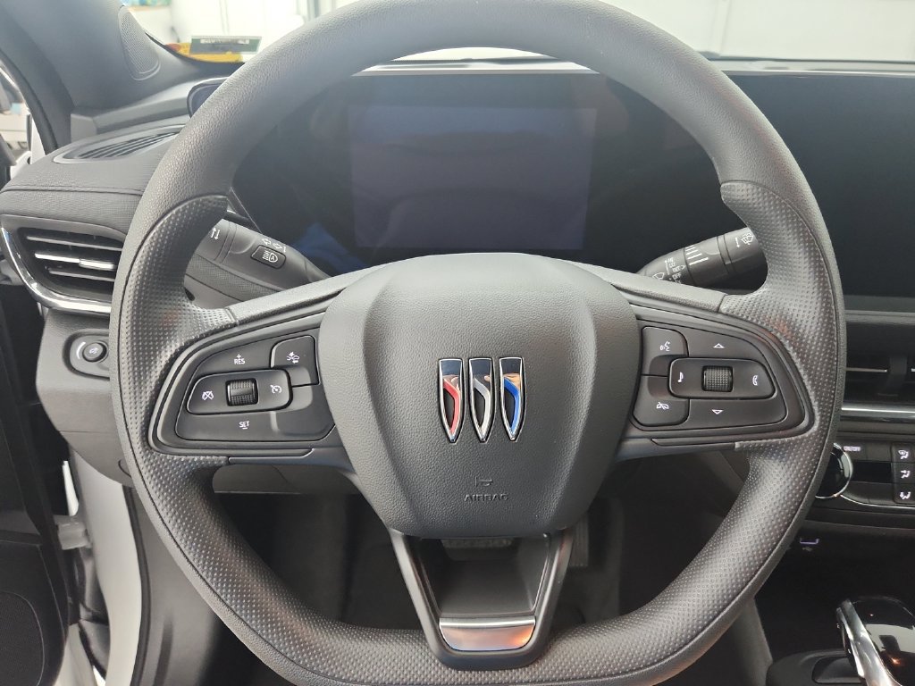 Used 2026 Buick Envista Preferred FWD image 24