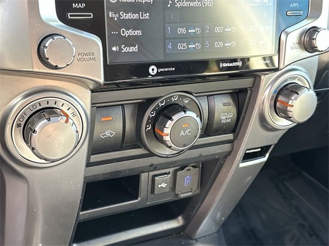 Used 2022 Toyota 4Runner SR5 Premium image 39