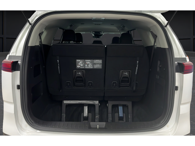 Used 2024 Kia Carnival LX FWD image 26