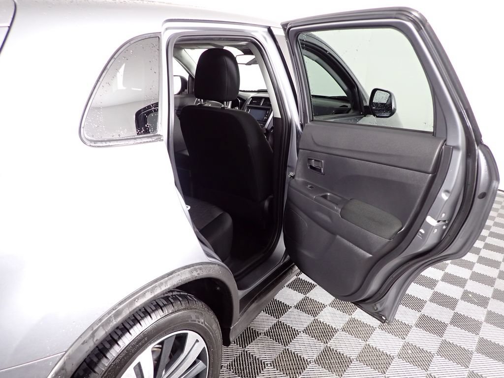 Used 2022 Mitsubishi Outlander Sport ES AWD/4WD image 30