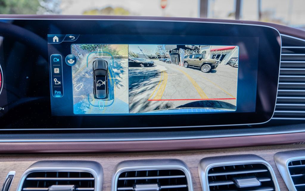 Used 2026 Mercedes-Benz Maybach GLS 600 4MATIC image 12