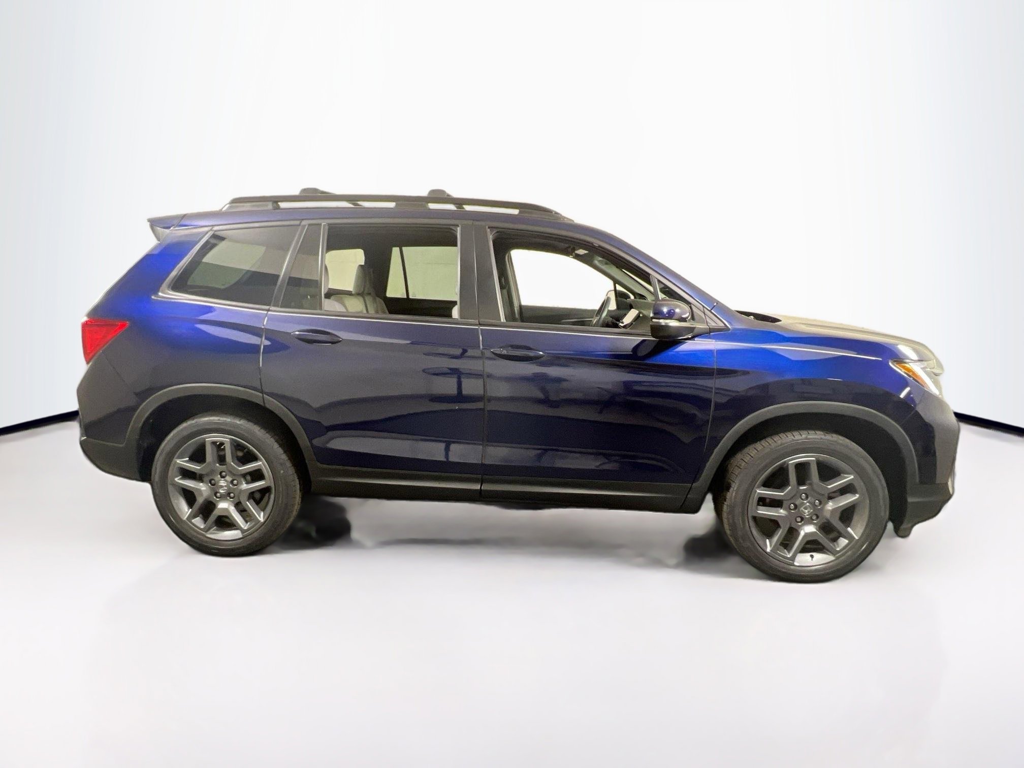 Used 2022 Honda Passport EX-L image 4
