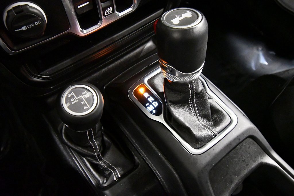 Used 2022 Jeep Wrangler Unlimited Sahara w/ Cold Weather Group image 22