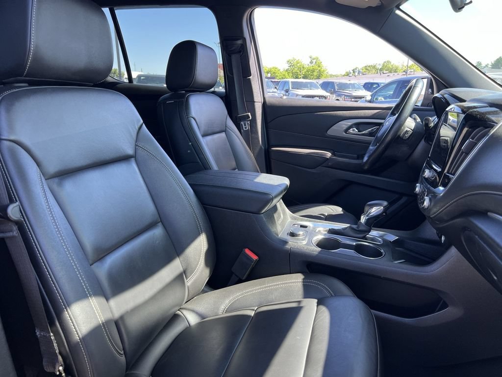 Used 2023 Chevrolet Traverse LT AWD/4WD image 26