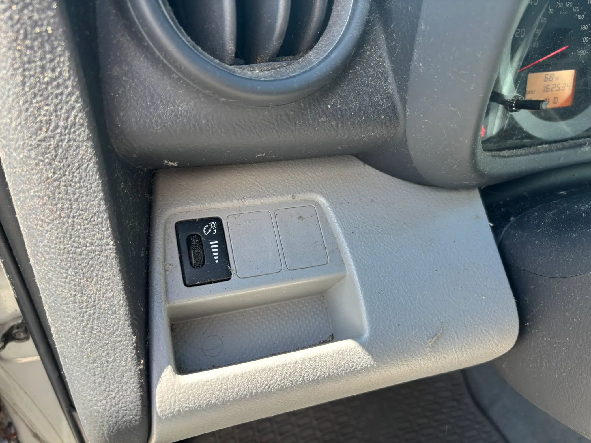 Used 2011 Toyota RAV4 4WD w/ Base L4 Extra Value Pkg image 32