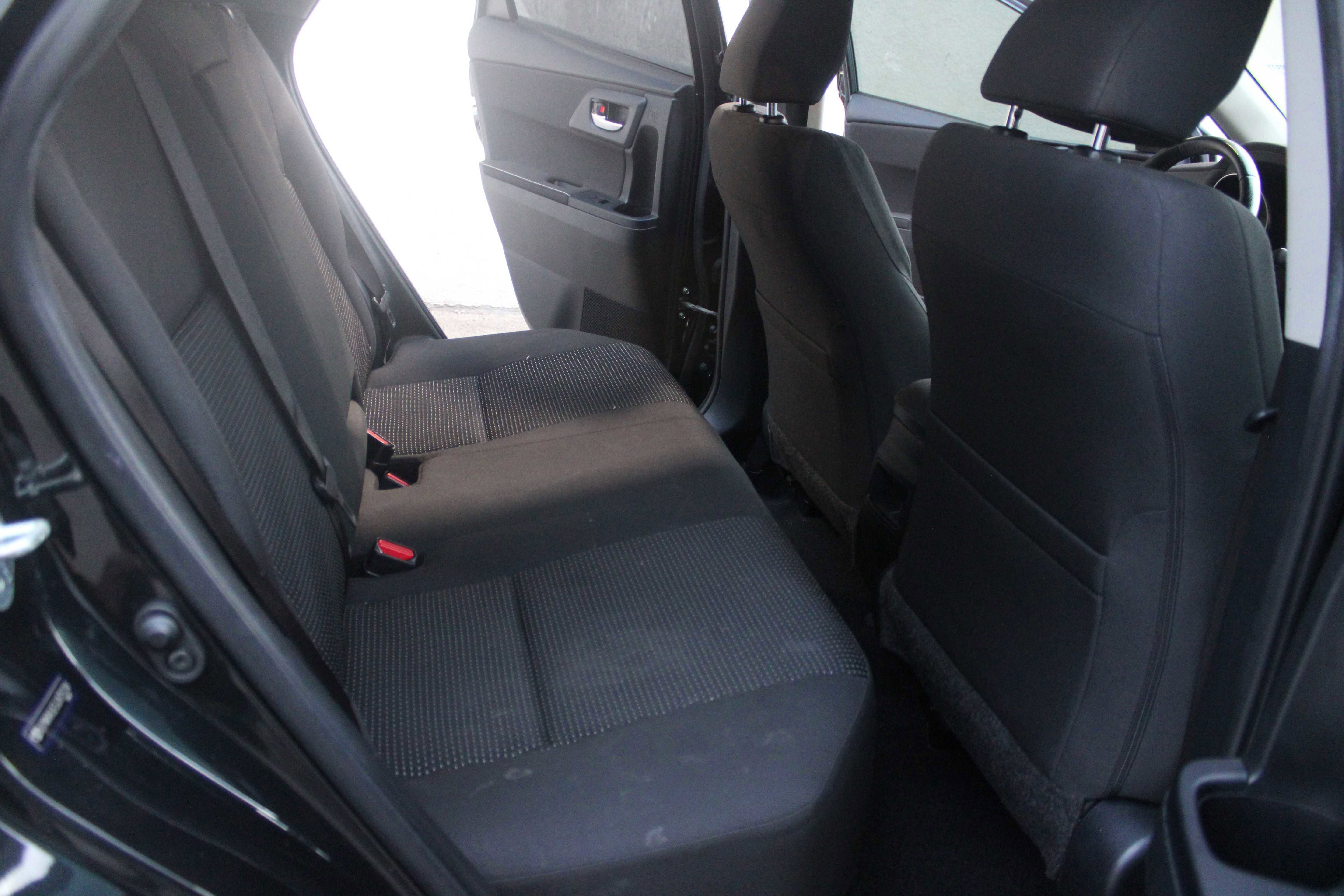 Used 2018 Toyota Corolla iM image 9