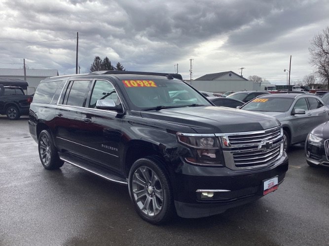 Used 2015 Chevrolet Suburban LTZ image 2