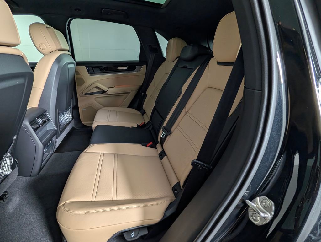 New 2026 Porsche Cayenne AWD/4WD image 24