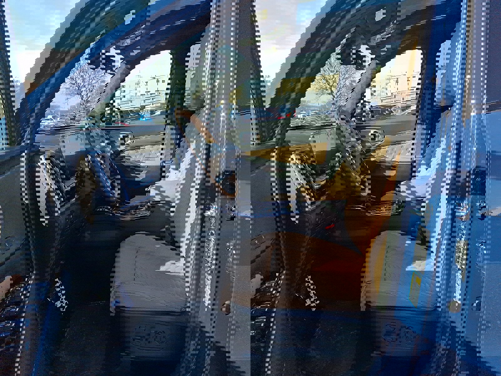 New 2026 Kia Sorento SX Prestige w/ Olive Brown Leather Package image 11