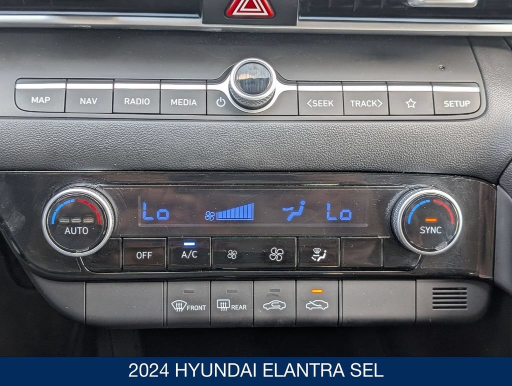 Certified 2024 Hyundai Elantra SEL FWD image 25