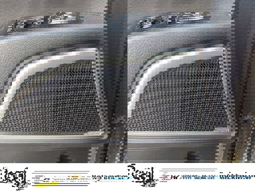 Used 2022 Kia Telluride EX w/ EX Premium Package image 18