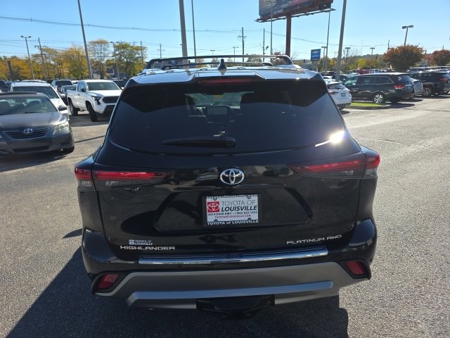New 2026 Toyota Highlander Platinum image 6