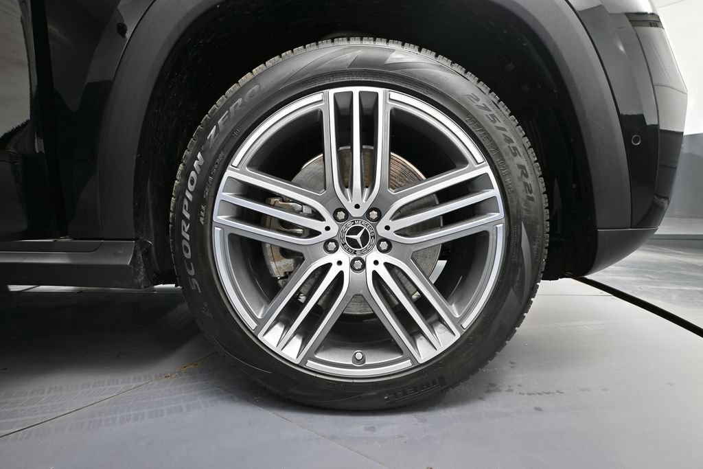 Used 2026 Mercedes-Benz GLS 450 4MATIC image 11