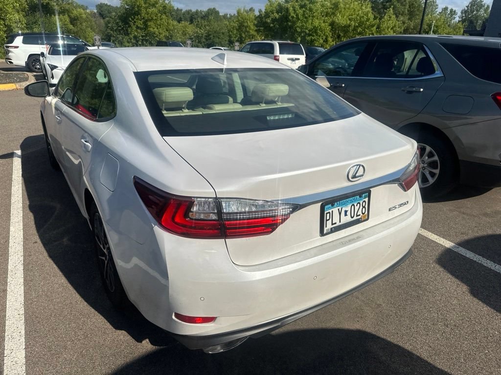 Used 2017 Lexus ES 350 w/ Luxury Package FWD image 29