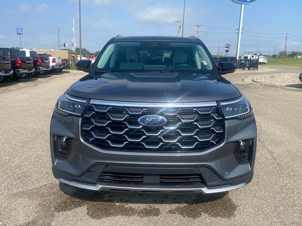 Used 2025 Ford Explorer Platinum w/ Ultimate Package AWD/4WD image 17