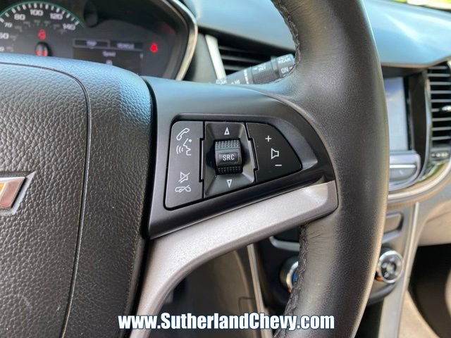 Used 2022 Chevrolet Trax LT w/ Premium Seat Package AWD/4WD image 20