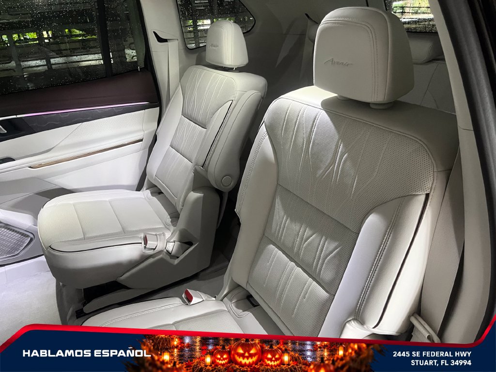 New 2026 Buick Enclave Avenir w/ Super Cruise Package AWD/4WD image 30