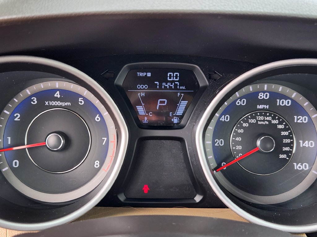 Used 2013 Hyundai Elantra GLS w/ Preferred Pkg FWD image 7
