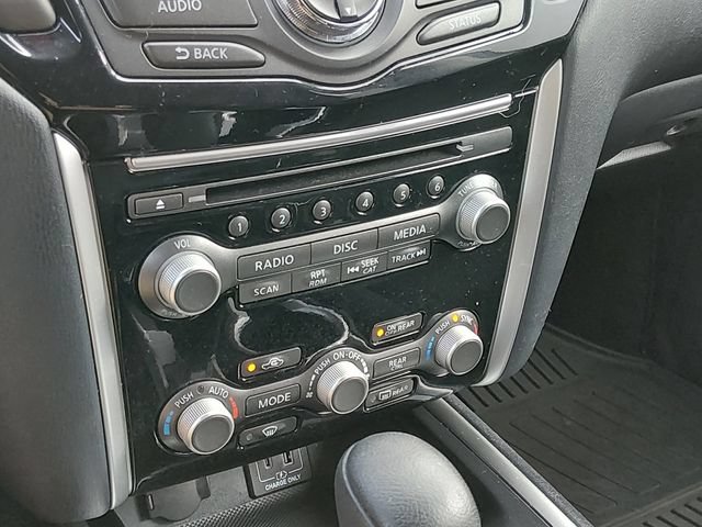 Used 2019 Nissan Pathfinder SV AWD/4WD image 20