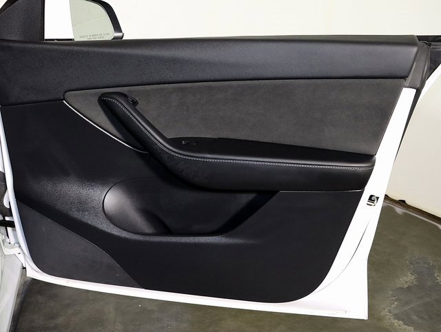 Used 2022 Tesla Model Y Performance image 31