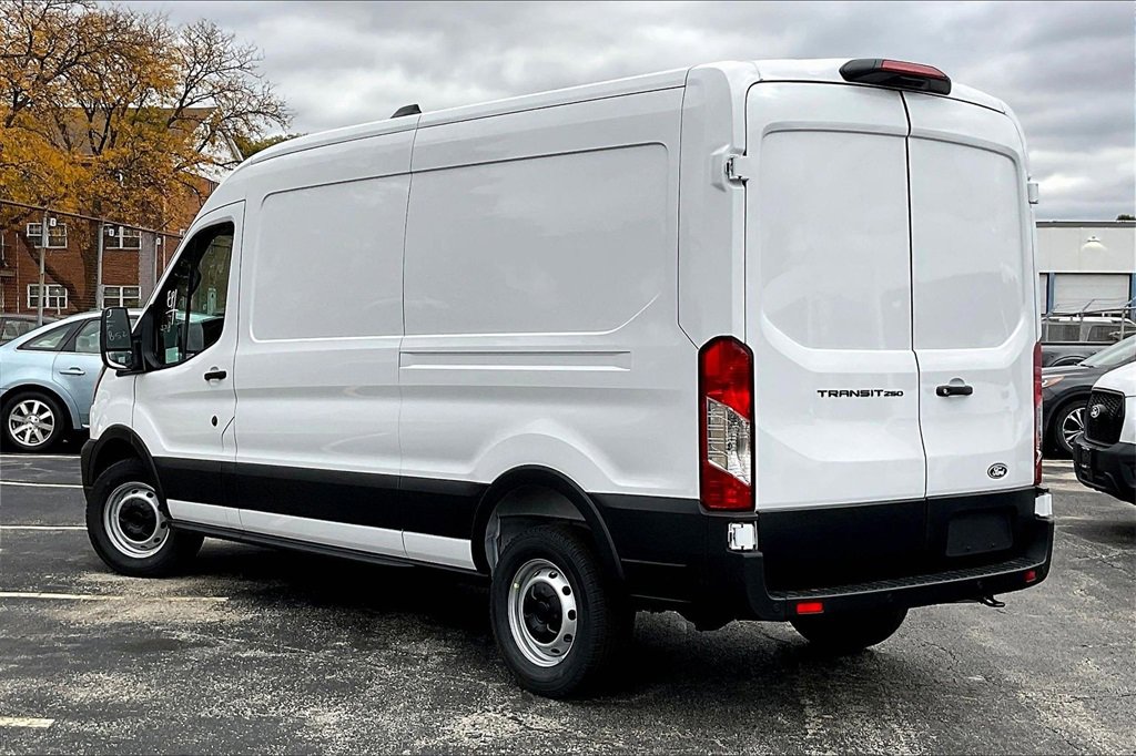 New 2026 Ford Transit 250 148 Medium Roof image 3