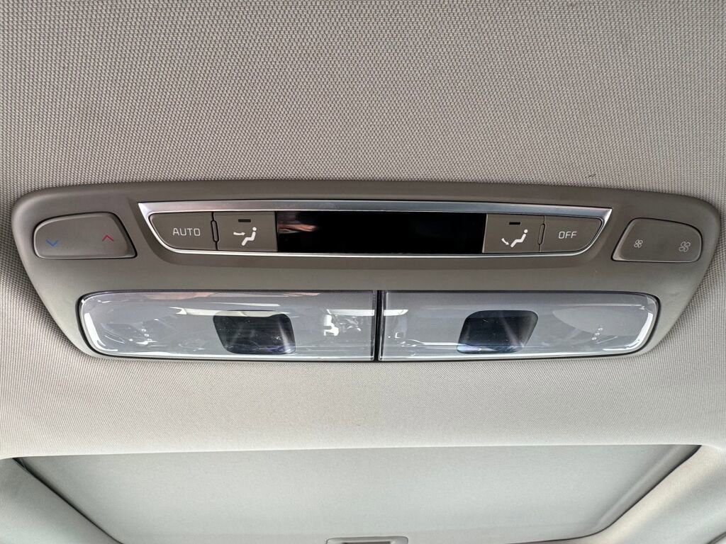 Used 2022 Kia Telluride SX w/ Nightfall Edition Package image 14