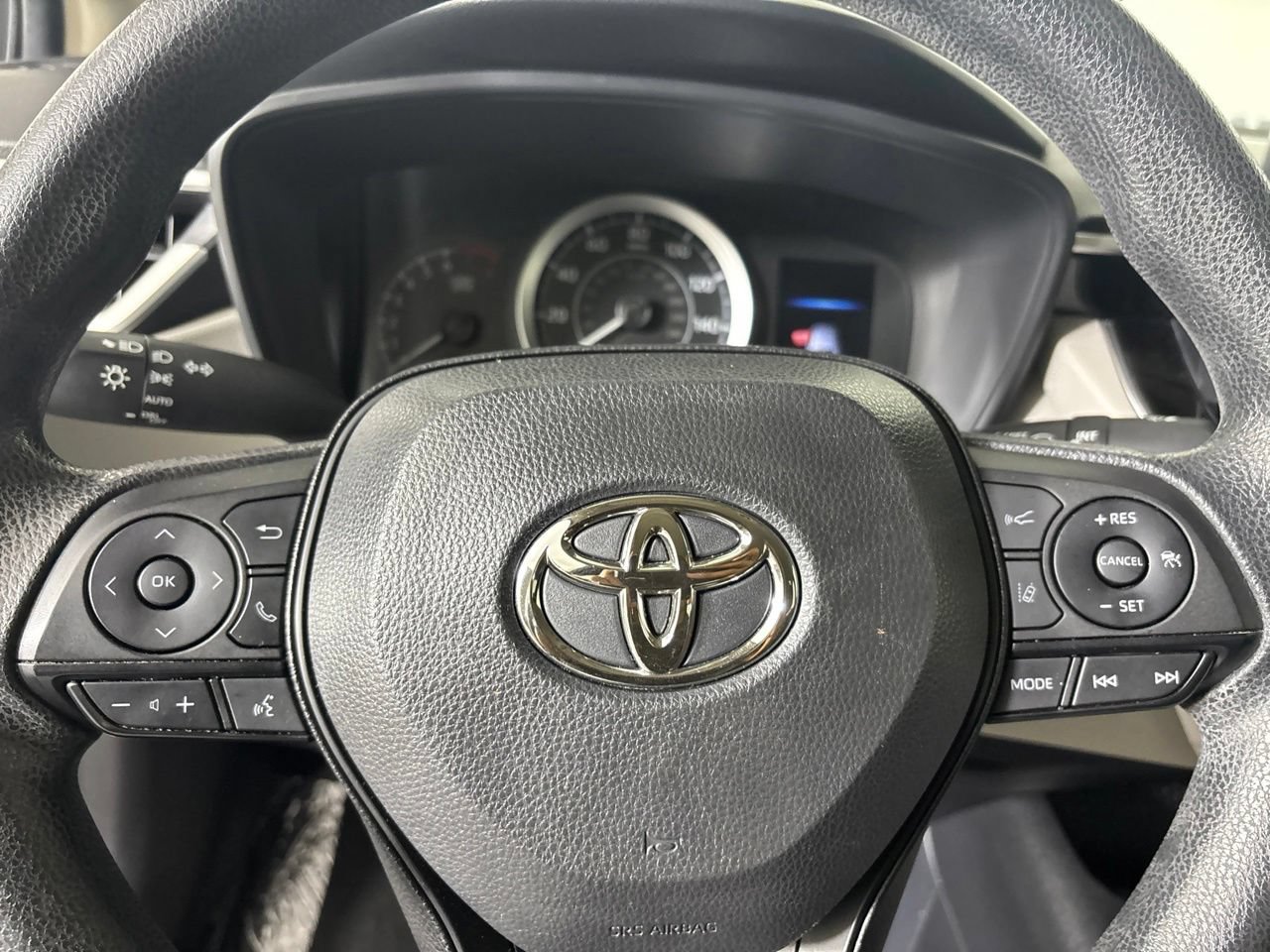 Used 2022 Toyota Corolla LE FWD image 15