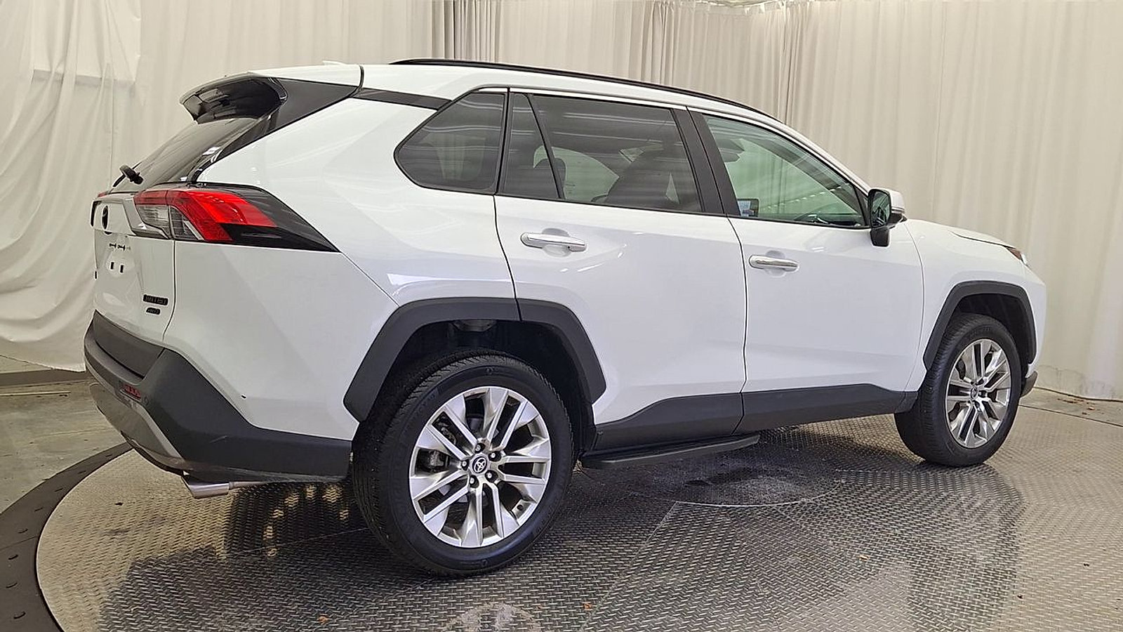 Certified 2024 Toyota RAV4 Limited w/ Advanced Technology Package AWD/4WD image 6