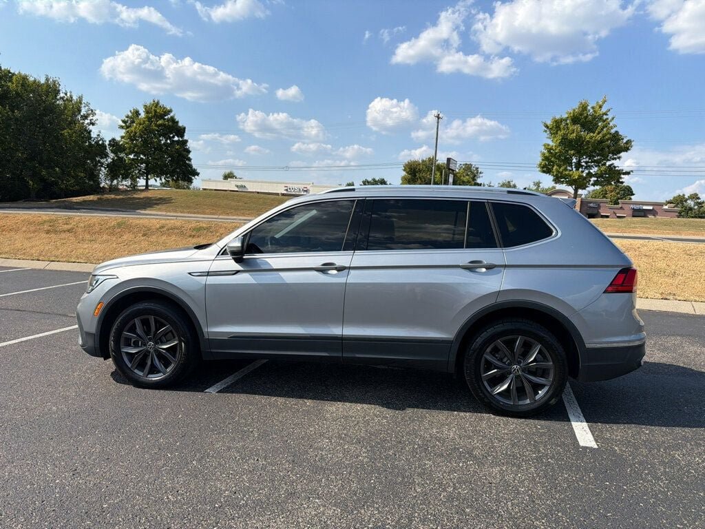 Used 2023 Volkswagen Tiguan SE FWD image 7