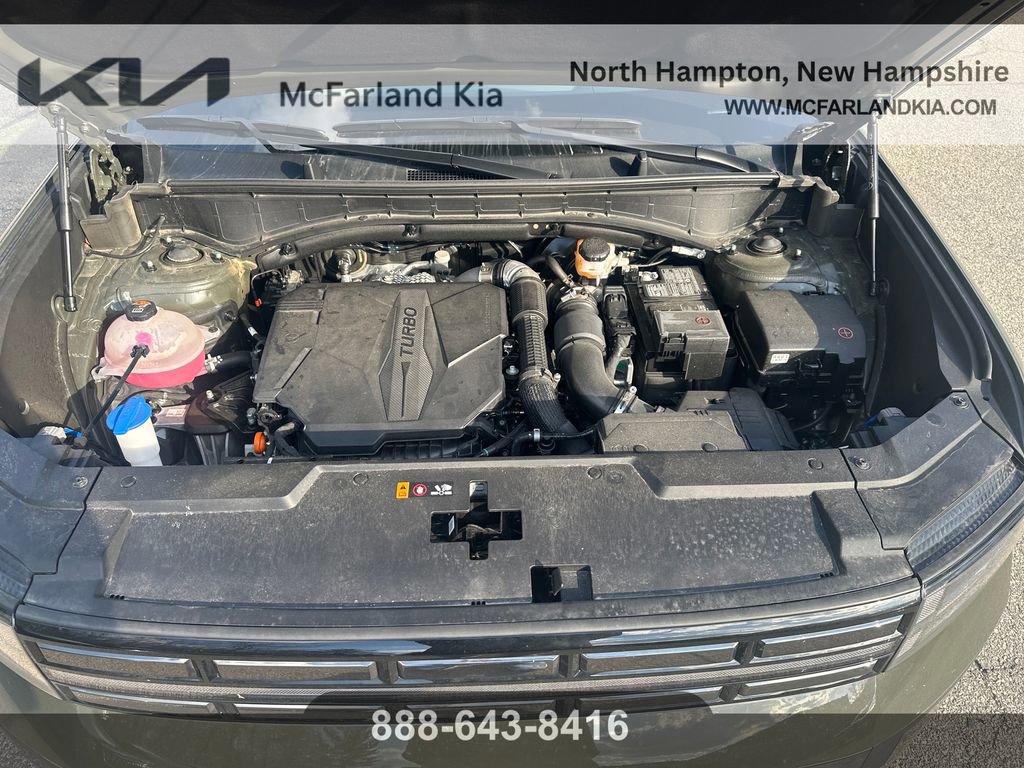 Used 2024 Hyundai Santa Fe Limited AWD/4WD image 16
