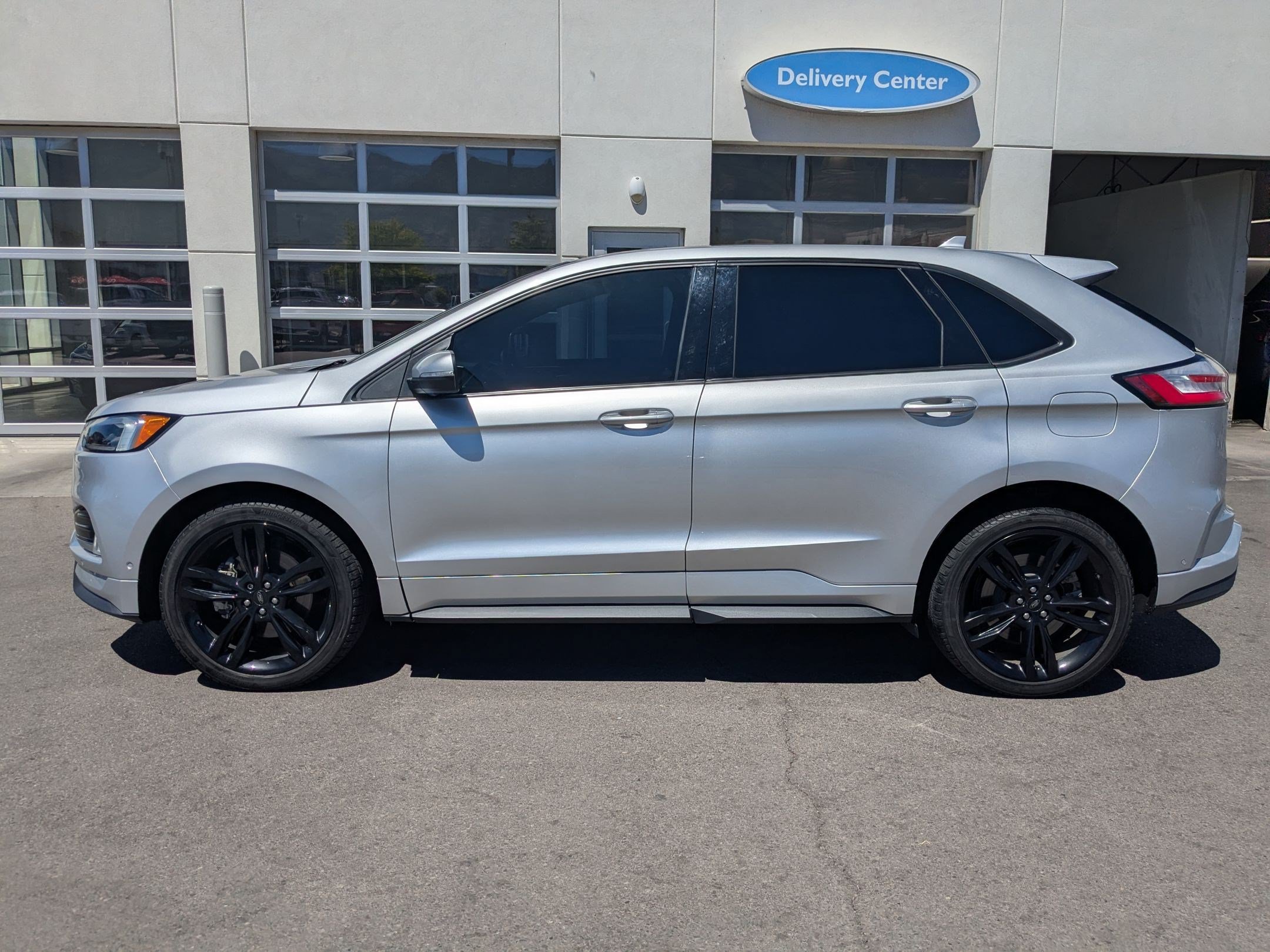 Used 2019 Ford Edge ST w/ Equipment Group 401A AWD/4WD image 9