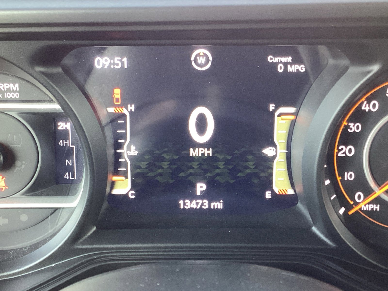 Used 2024 Jeep Gladiator Mojave w/ Technology Group image 3