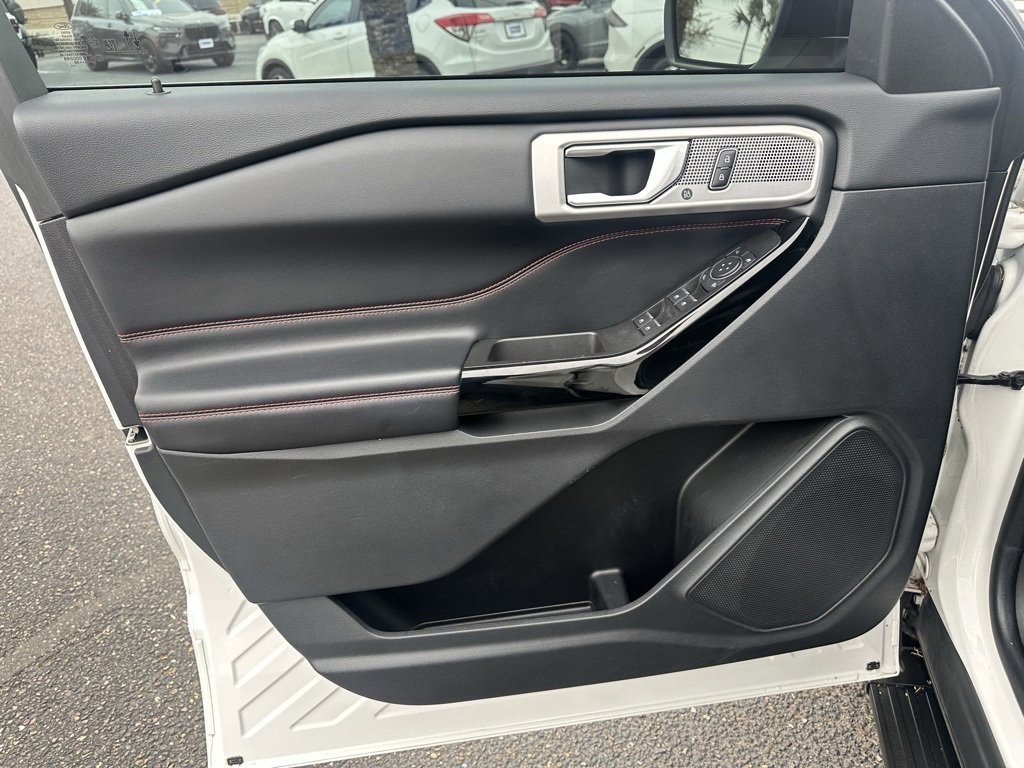 Used 2022 Ford Explorer ST-Line image 10