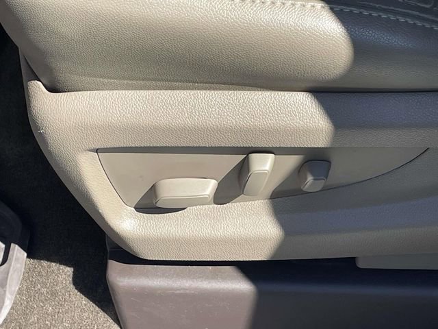 Used 2015 GMC Sierra 1500 SLT w/ SLT Crew Cab Value Package image 16