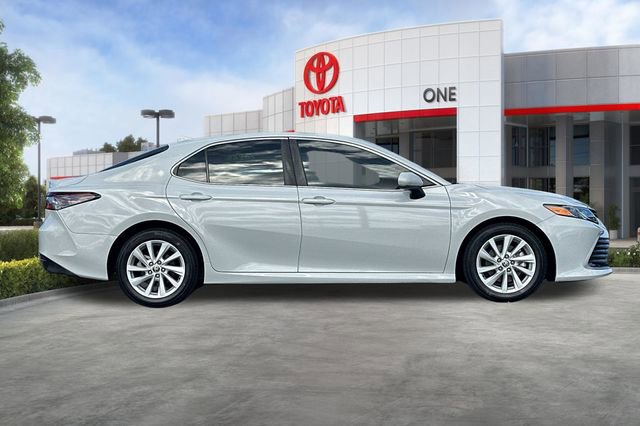 Certified 2023 Toyota Camry LE FWD image 3