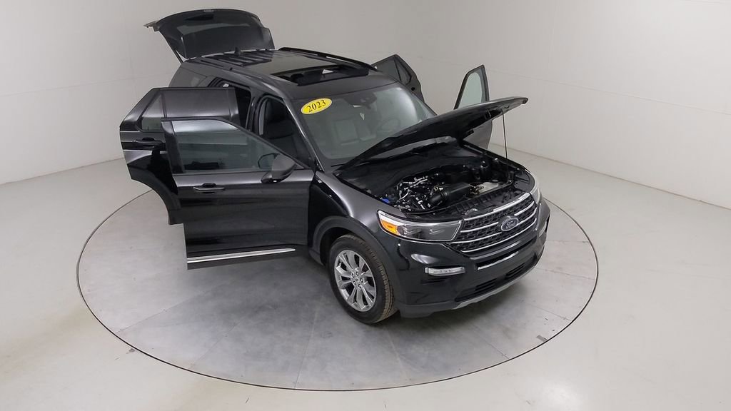 Certified 2023 Ford Explorer XLT w/ Equipment Group 202A image 49