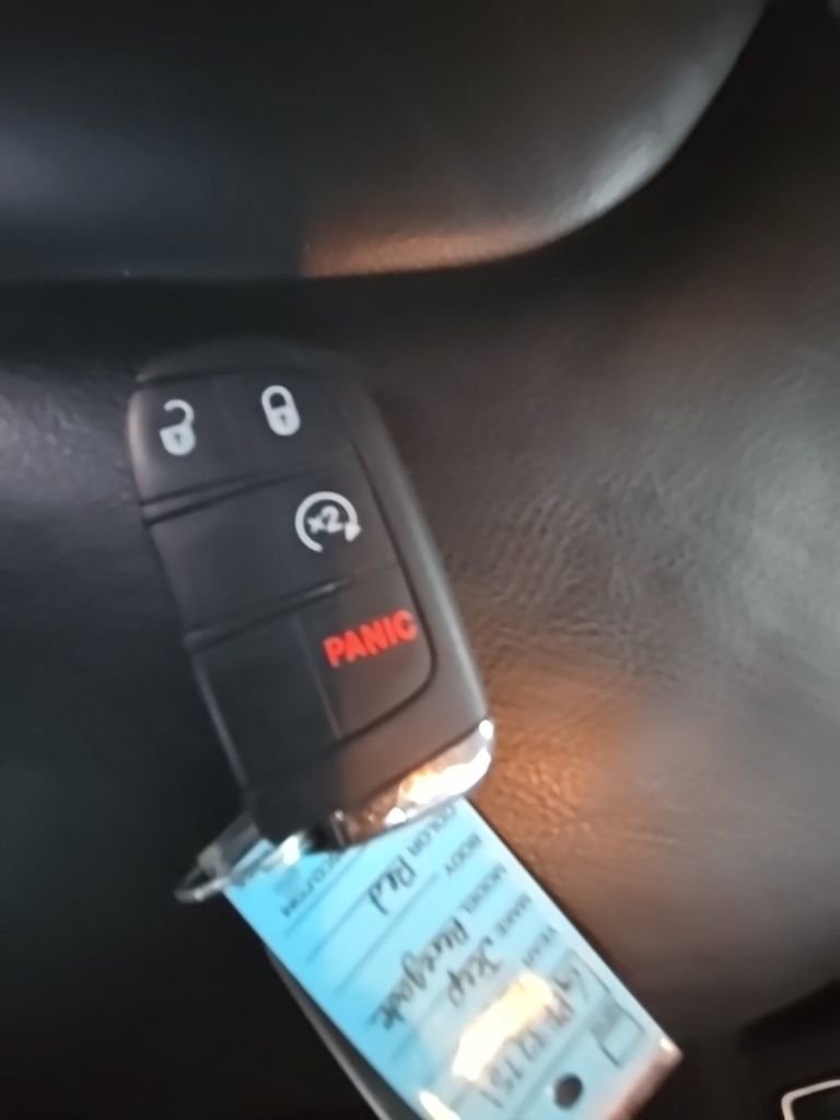 Used 2016 Jeep Renegade Trailhawk w/ Premium Trailhawk Package image 32