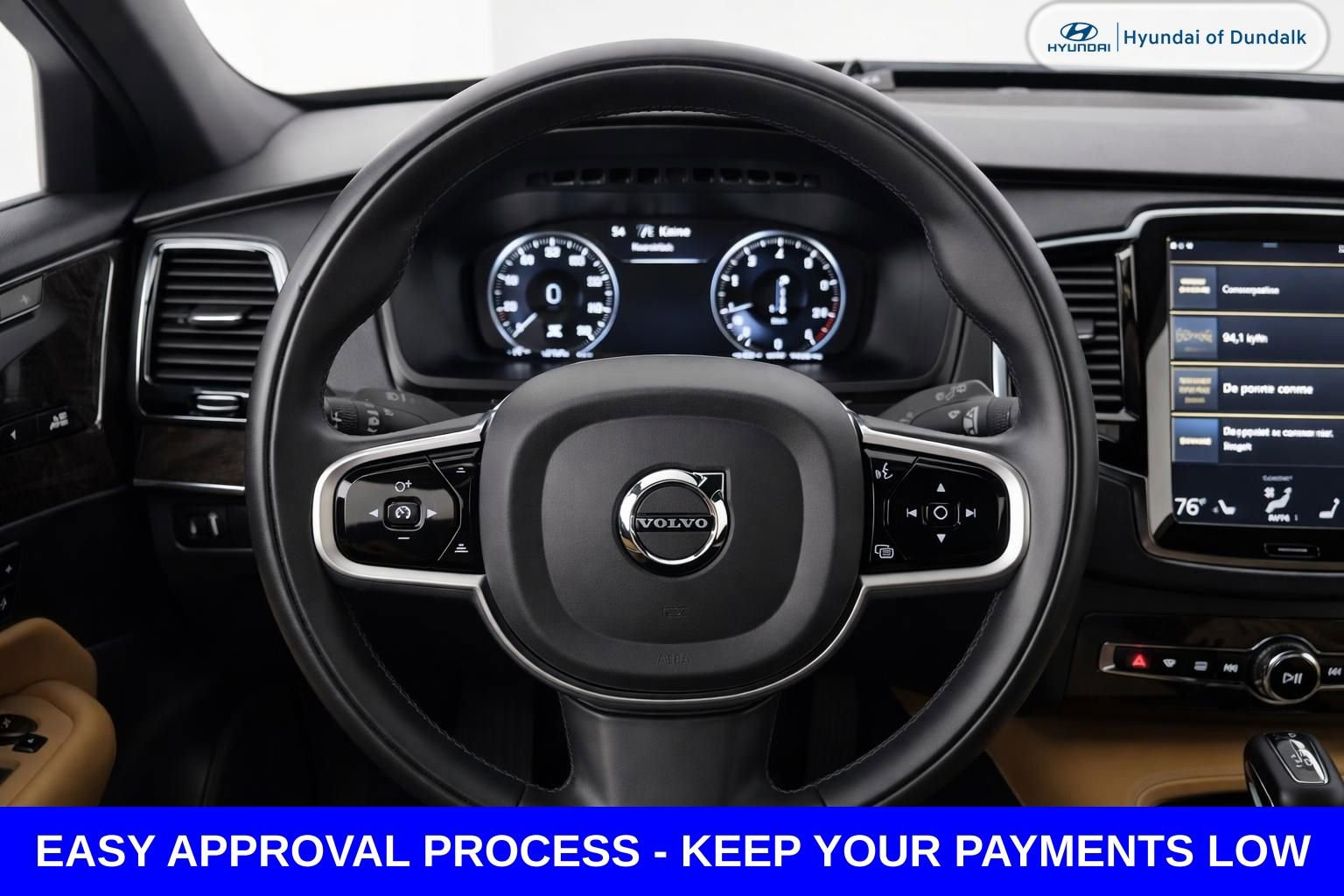 Used 2018 Volvo XC90 T6 Momentum w/ Convenience Package AWD/4WD image 10