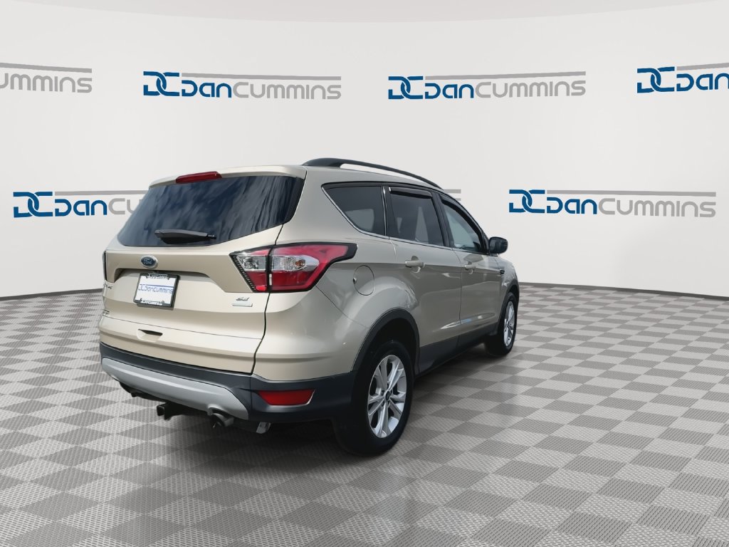 Used 2018 Ford Escape SE FWD image 8
