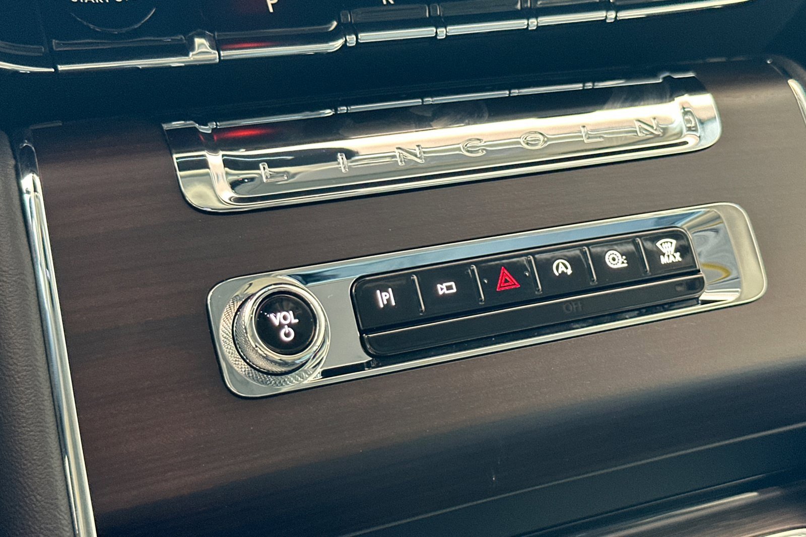 New 2025 Lincoln Aviator Reserve w/ Luxury Package image 19
