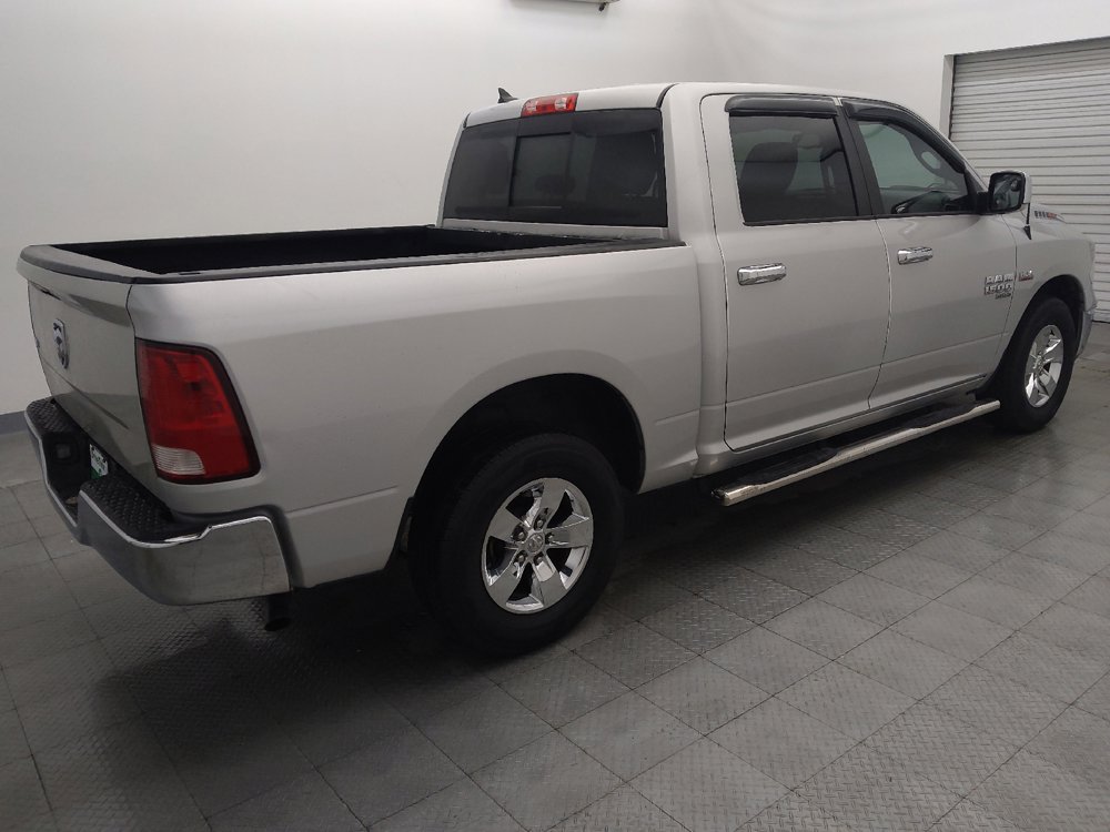 Used 2019 RAM 1500 Classic SLT w/ Luxury Group RWD image 10