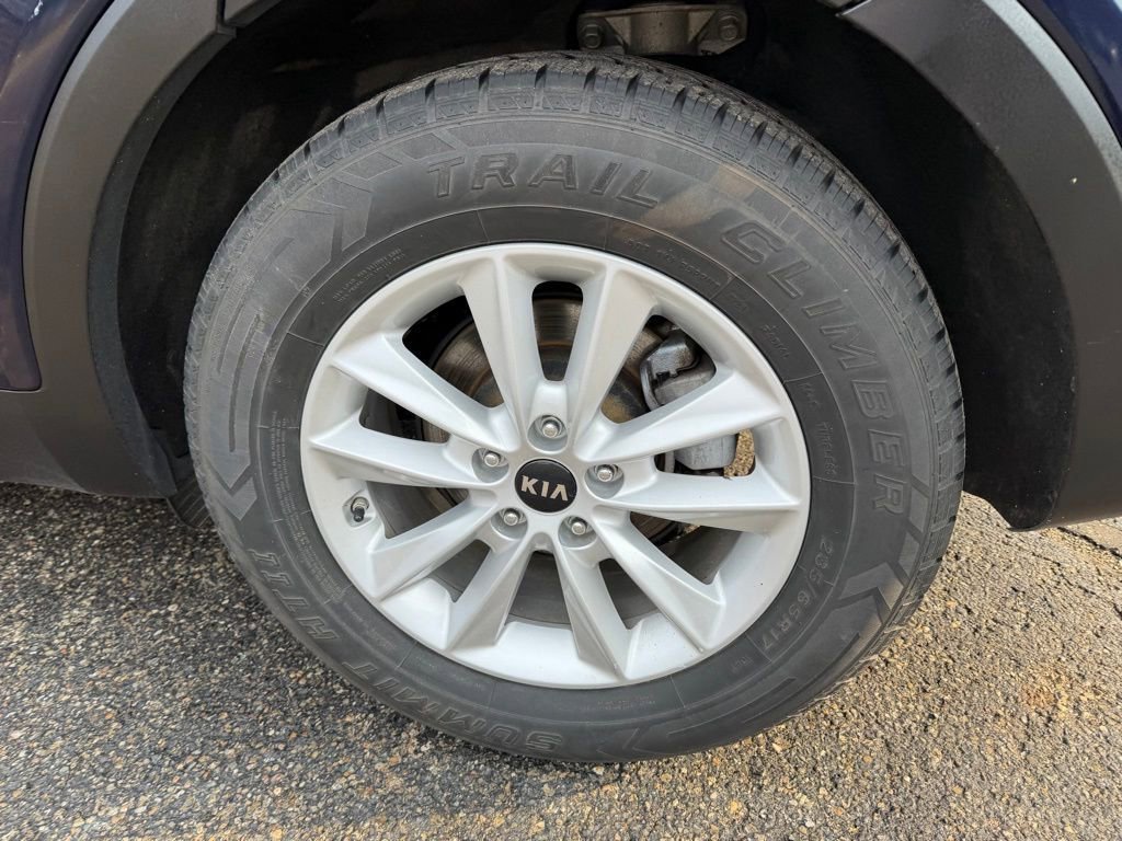 Used 2020 Kia Sorento AWD V6 image 30