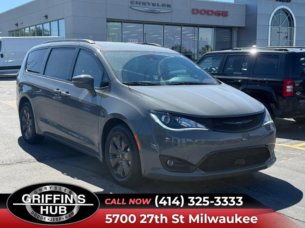 Used 2020 Chrysler Pacifica Limited w/ Advanced Safetytec Group FWD image 1