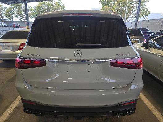 Used 2025 Mercedes-Benz GLS 63 AMG 4MATIC image 5