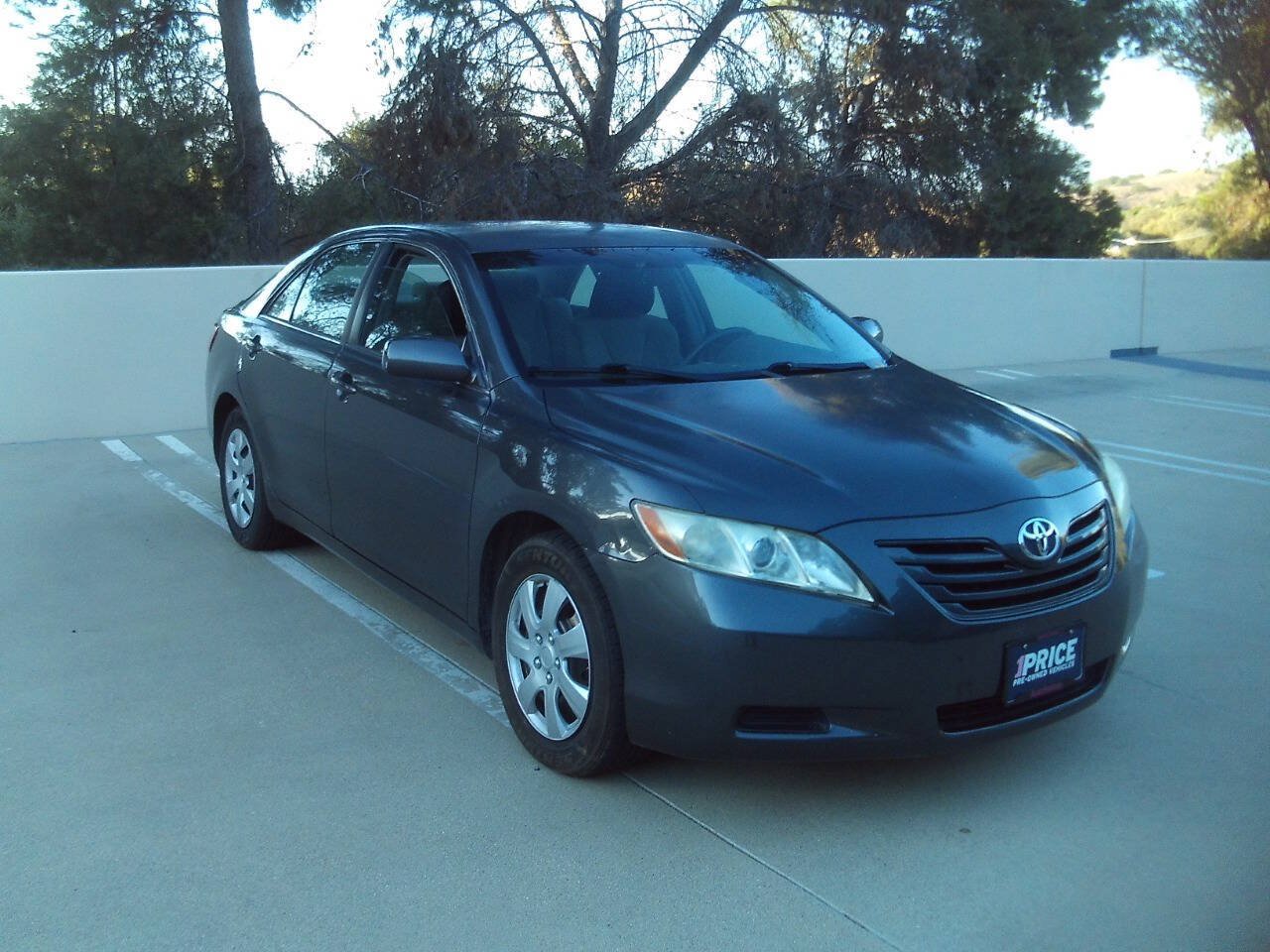 Used 2008 Toyota Camry LE FWD image 4