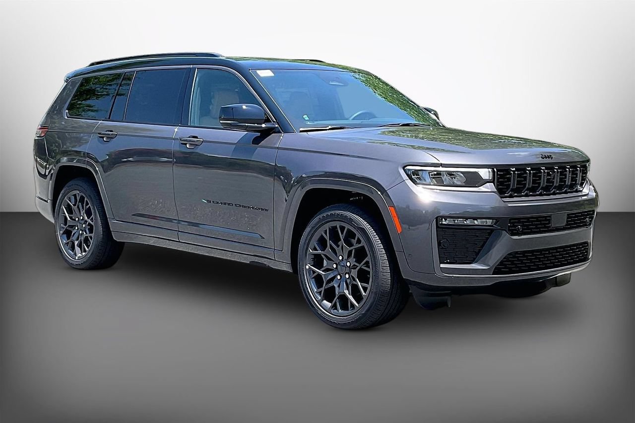 New 2026 Jeep Grand Cherokee L Summit w/ Obsidian Package