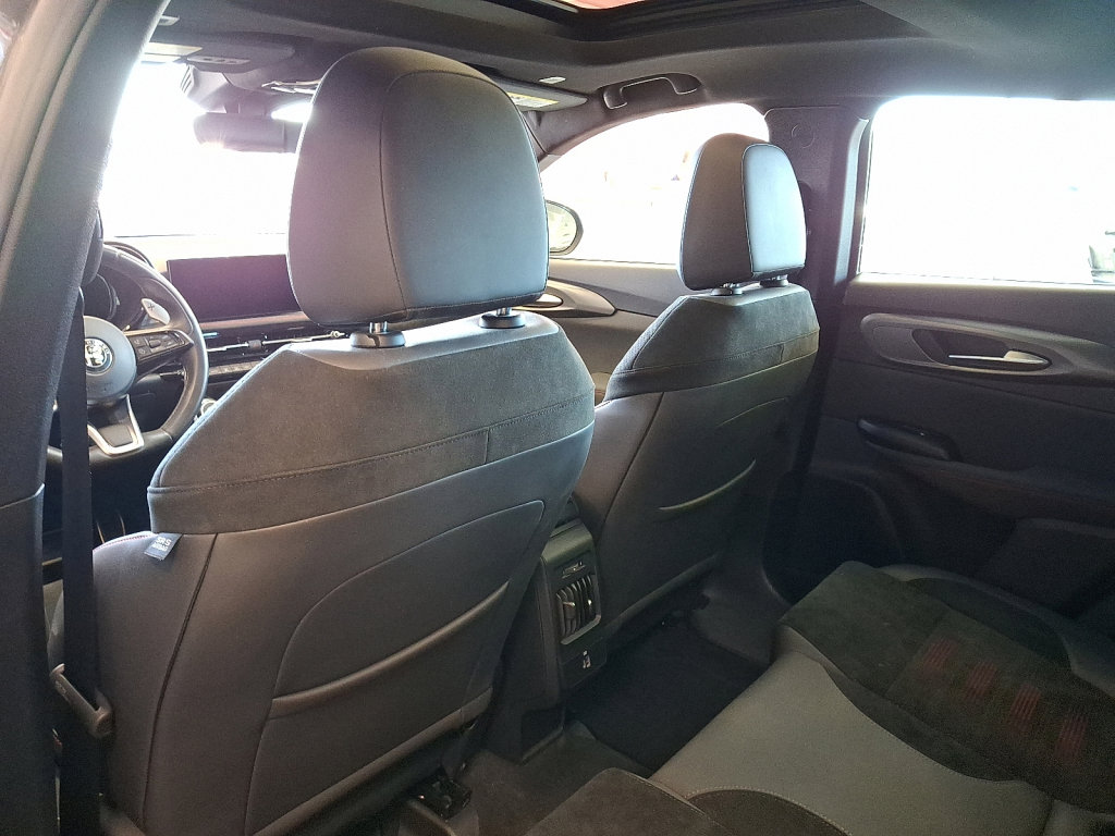 Used 2024 Alfa Romeo Tonale Veloce image 21